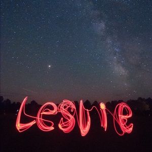 Meet your Posher, Leslie